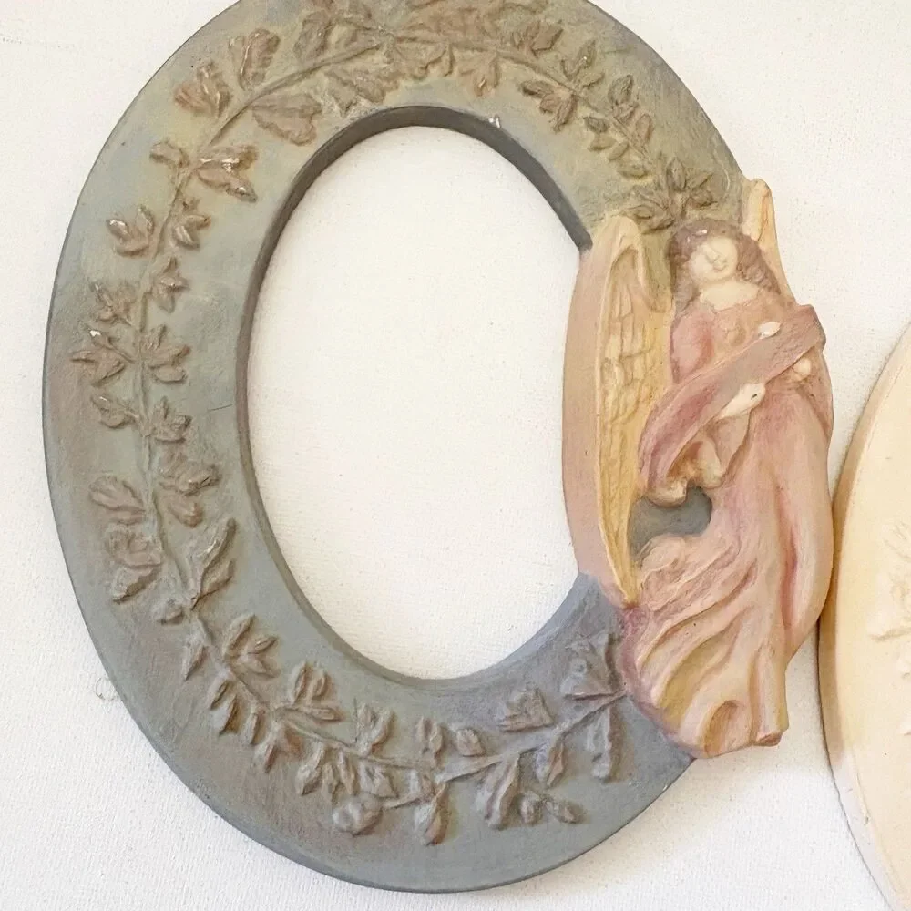 Bisque Angel Wreath Wall Decor Christmas Holiday Crafts Ceramics 6.5” X 5”